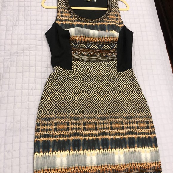 Evening knee length dress. Brazilian brand CLEO. Mixed print colors. Size L - Picture 7 of 12